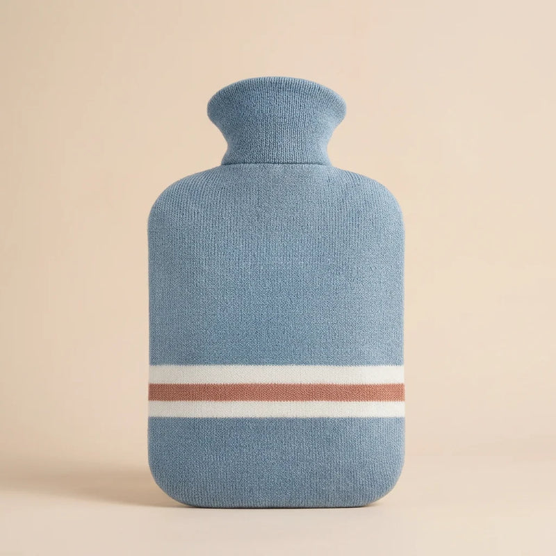 Bouillotte eau chaude bleue avec sa housse