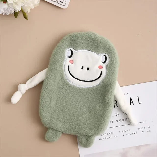Bouillotte enfant grenouille en peluche vert sauge