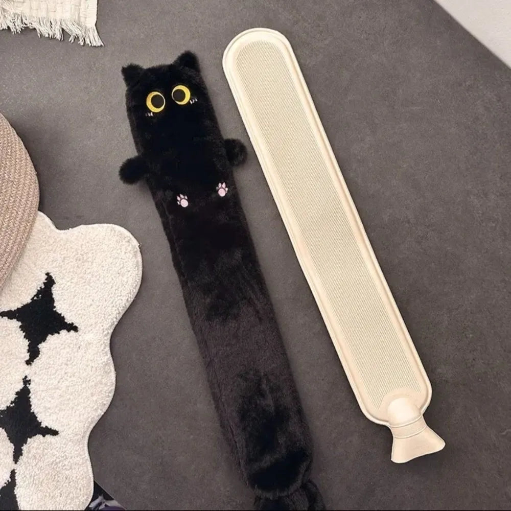 Bouillotte longue peluche chat noir aux yeux jaunes, avec sa bouillotte